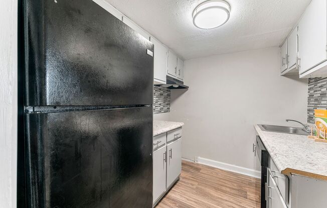 2 beds, 1.5 baths, 950 sqft, $1,369, Unit K06