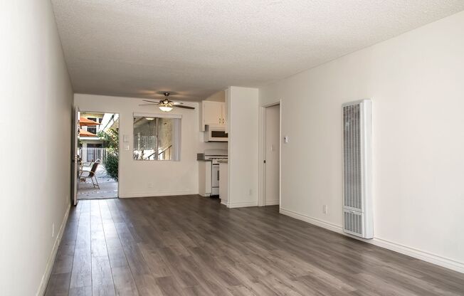 1 bed, 1 bath, 650 sqft, $1,850, Unit 114