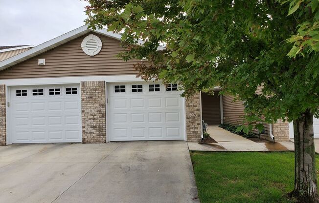 2 beds, 1.5 baths, 1,080 sqft, $1,795, Unit 3246