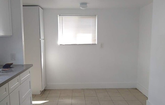 2 beds, 1 bath, $3,000