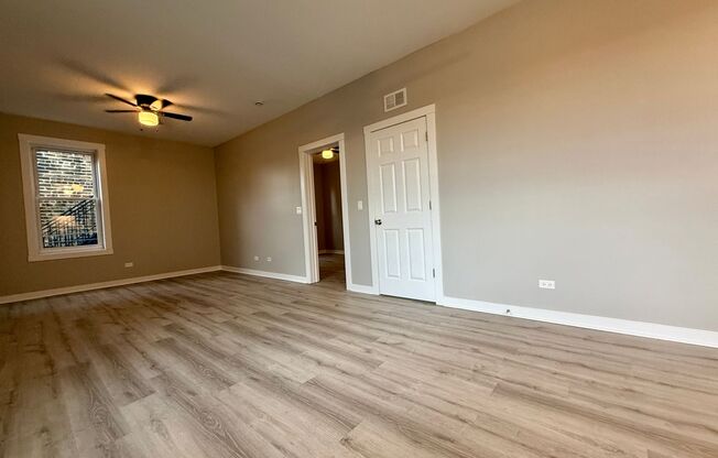 3222 S Aberdeen
