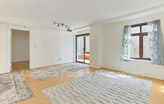 2400 Clarendon Blvd #903