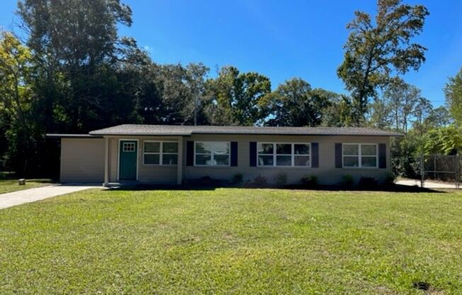 Nicely remodeled 4 bedroom 3 bath home in NE Carol Estates