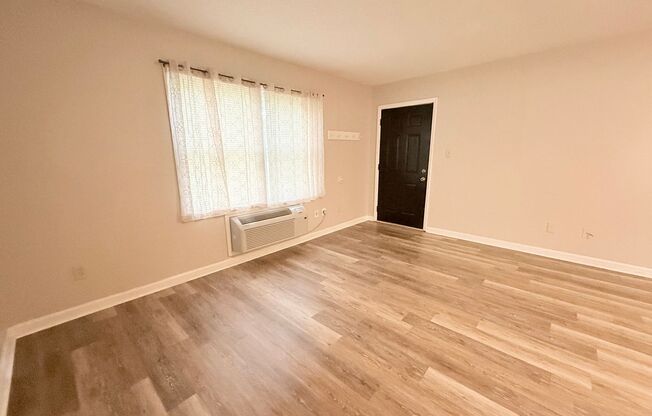 LIMITED-TIME SPECIAL: Get $500 OFF Your First Month’s Rent!