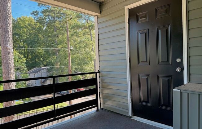 2 beds, 1 bath, 925 sqft, $1,120, Unit 205