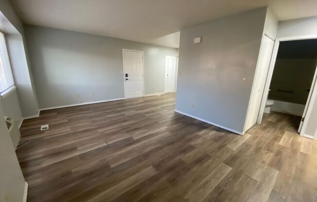 2 beds, 1 bath, 835 sqft, $1,245, Unit 506 Apt. H