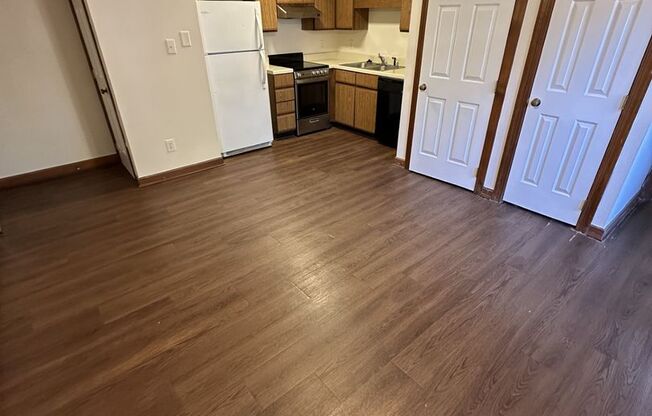 1 Bedroom 1 Bathroom Condo!