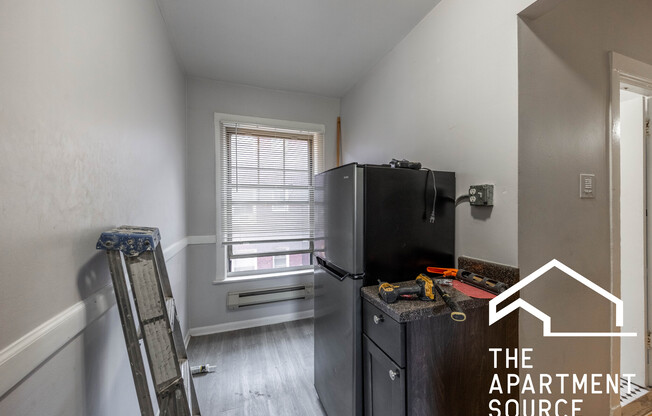 3263 W Wrightwood Ave