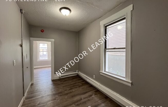 96 Stevens Ave Apt 3L