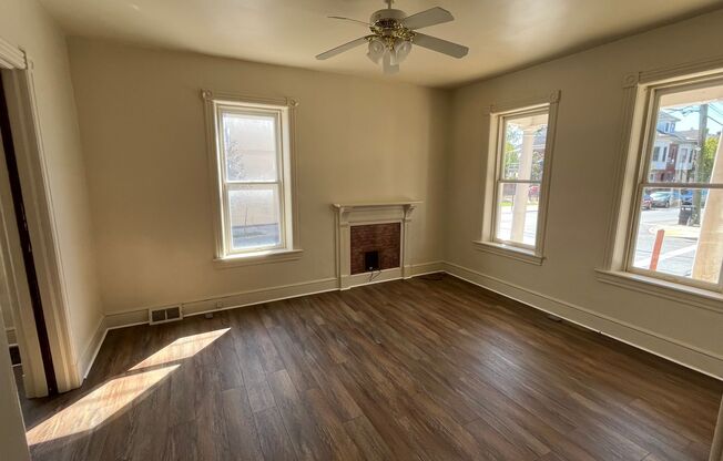 Spacious Duplex on corner of East Ave & North Locust Street in Hagerstown