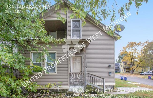 934 TAMARACK NW