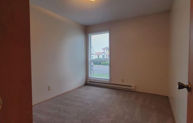 2 beds, 1 bath, 760 sqft, $1,775, Unit 2