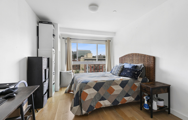 171 W 131 ST