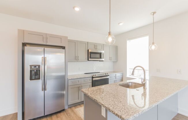 2 beds, 2 baths, 1,100 sqft, $2,450, Unit Unit 403