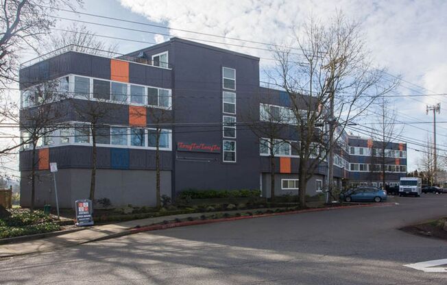 2 beds, 2 baths, 990 sqft, $1,650, Unit 209