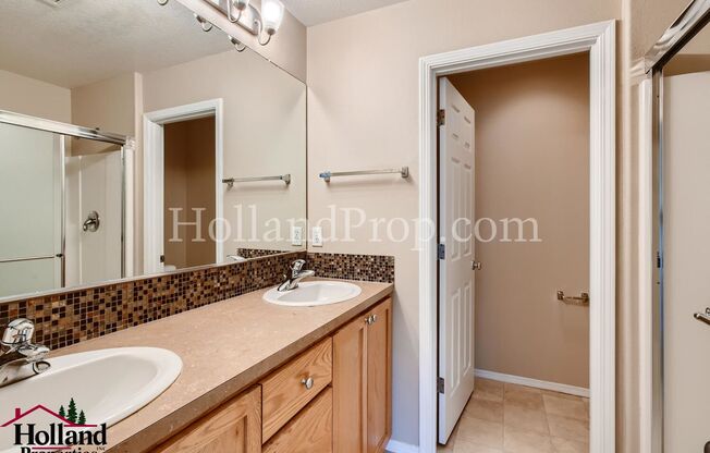 2 beds, 2.5 baths, $2,195