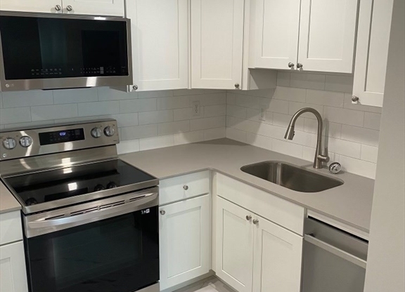 1395 FURNACE BRK PKWY