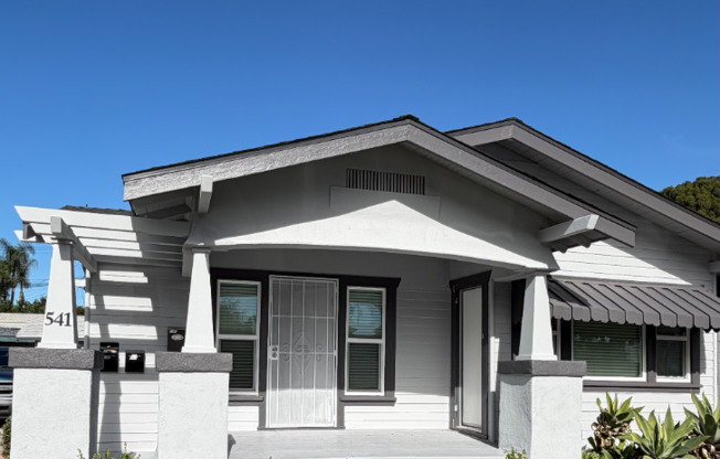 541 W COMMONWEALTH AVE