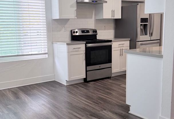 2 beds, 2 baths, 1,050 sqft, $2,995, Unit 20