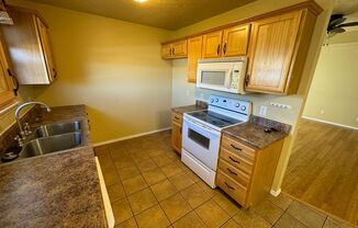 3 beds, 2 baths, $1,195