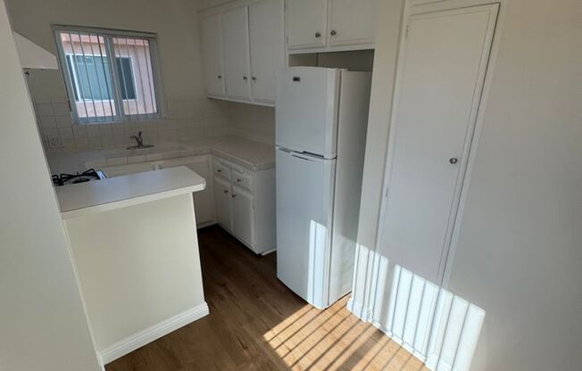 Savor Home-Sweet-Home Vibes in PASADENA: A Cozy Apartment Awaits!