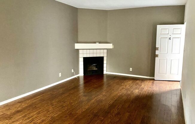 1 bed, 1 bath, 800 sqft, $1,795, Unit 6