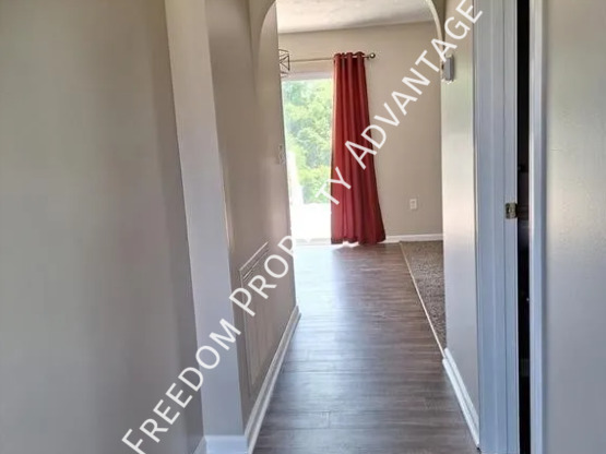 503 PANORAMA DR