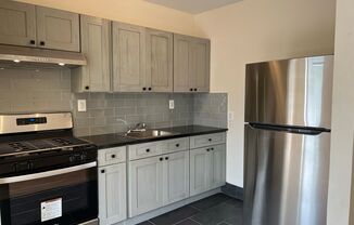 1256 CLAY AVE (929)263-1665