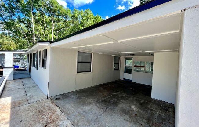 Renovated 3/1 w/carport and detached garage