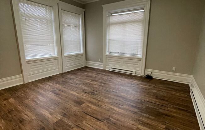 Studio, 1 bath, $975, Unit #05