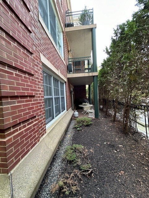 2 beds, 2.5 baths, 1,698 sqft, $4,450, Unit 105