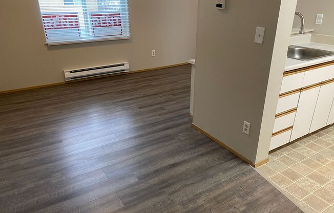 1 bed, 1 bath, 441 sqft, $1,292, Unit 318