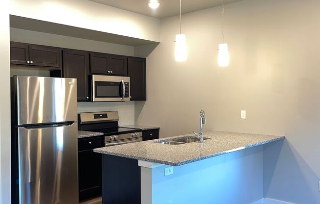 Brand-New Buffalo Ridge Townhomes at Unbeatable Prices – Schedule Your Tour Today!