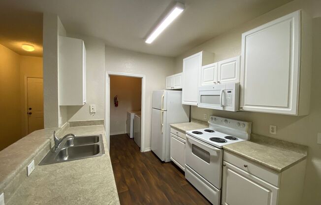 Top floor - 2 Bedrooms, 2 Bathrooms