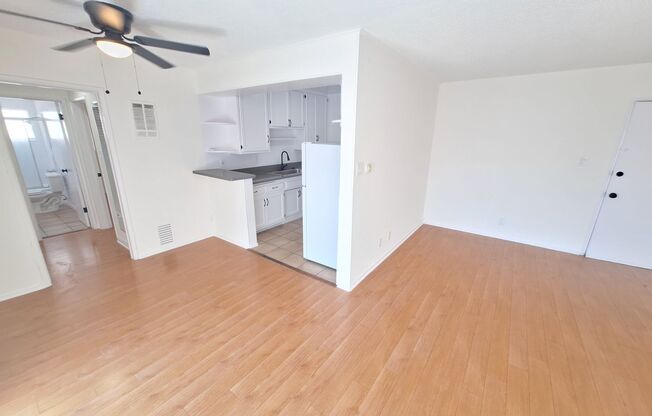 428 S SHERBOURNE DR