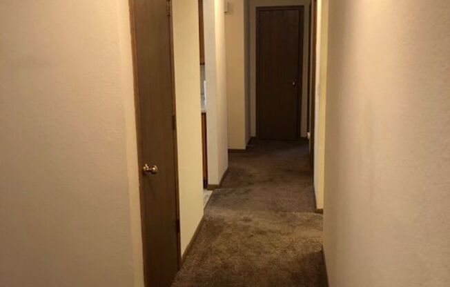 4809-4811 Geyser Blvd
