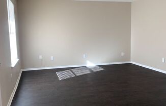 2 beds, 2 baths, 844 sqft, $975, Unit 230