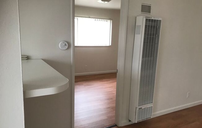 1 bed, 1 bath, $2,025, Unit 2116 E