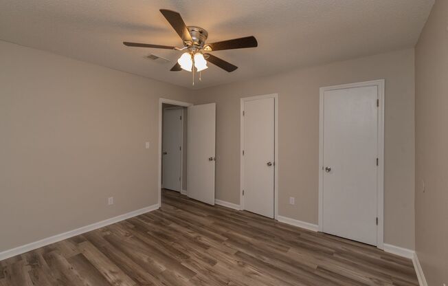 2 beds, 1 bath, $950, Unit Apt. A1