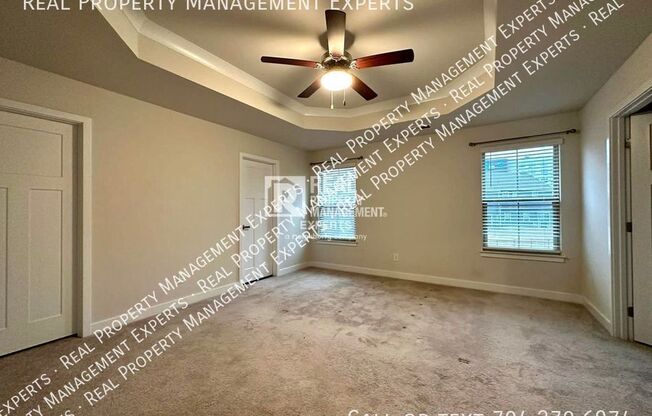 3 beds, 2.5 baths, 1,838 sqft, $2,295