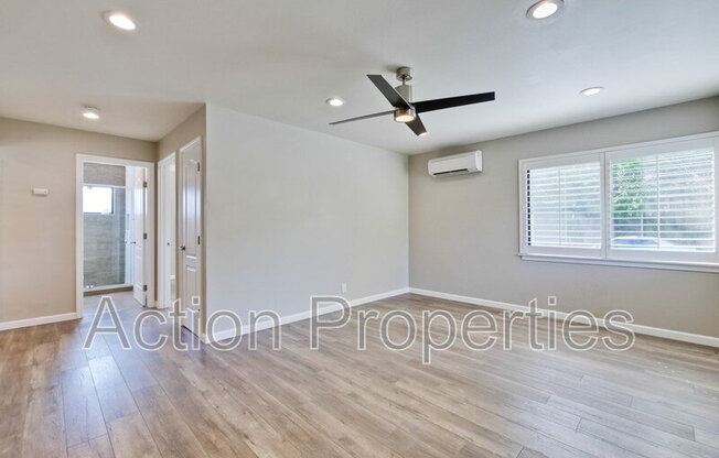 702 FREMONT ST