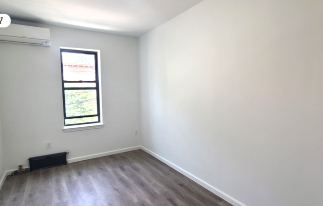 30 56 12 ST