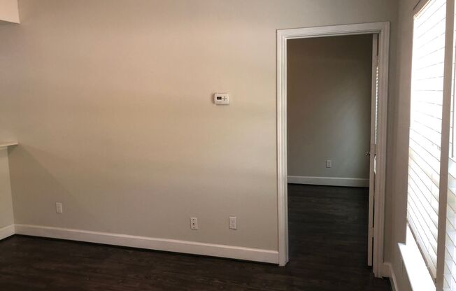 1 bed, 1 bath, $1,095, Unit Unit 101