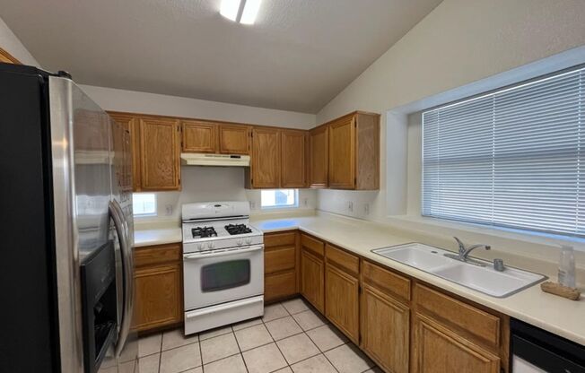 3 beds, 2 baths, $1,850