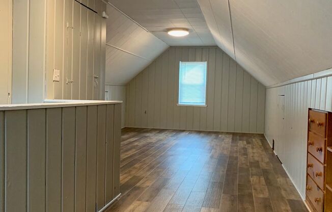 Amazing 4 Bedroom 2 Bathroom Home in Crystal!