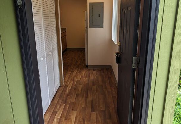 1 bed, 1 bath, 650 sqft, $1,325, Unit 05