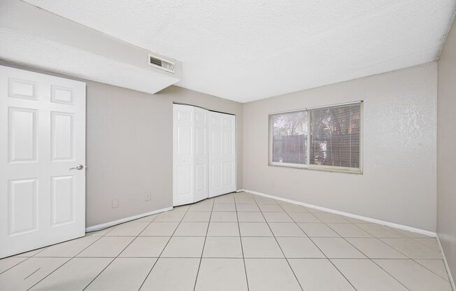 2 beds, 1 bath, 850 sqft, $1,680, Unit C112