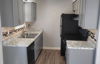 2 beds, 1 bath, 864 sqft, $920