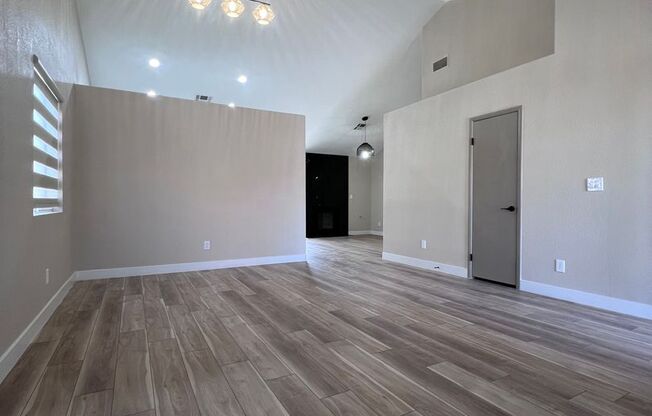 Move In Today! Beautifully Remodeled 3 Bed 3 Bath Immaculate Home!