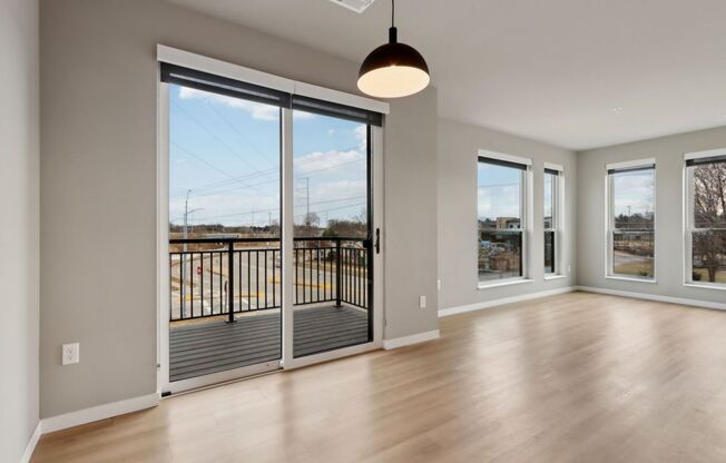 2 beds, 2 baths, 1,225 sqft, $2,500, Unit 5604-101
